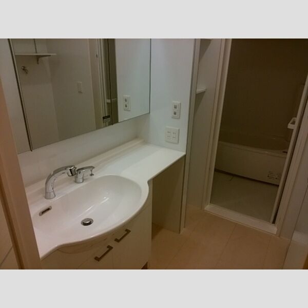 ドルチェ・アンナC103号室 洗髪洗面化粧台