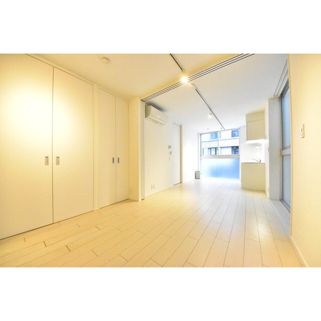 EDIT nihonbashi 内観