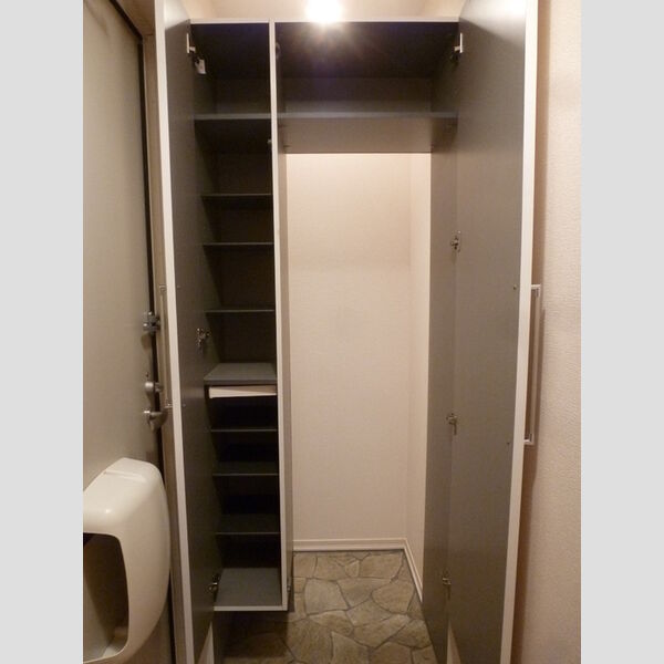 アドラーブル　Ⅰ201号室 シューズクローク