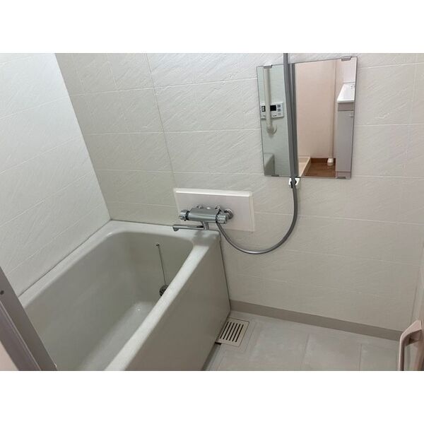 パインニードル105号室 お風呂