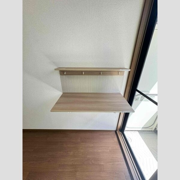 学遊館107号室 ワークデスク