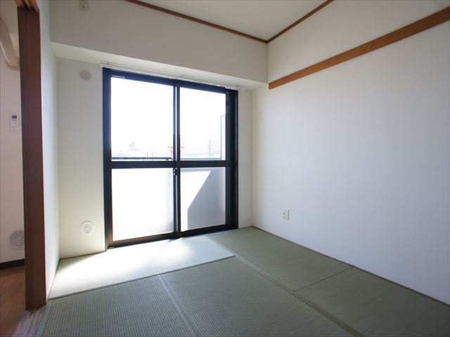 椎の実ハイツ0506号室 フローリングだけでなく、和室もあります