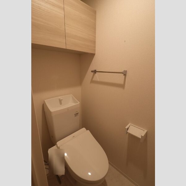 ムーンダスト美園105号室 温水洗浄暖房便座