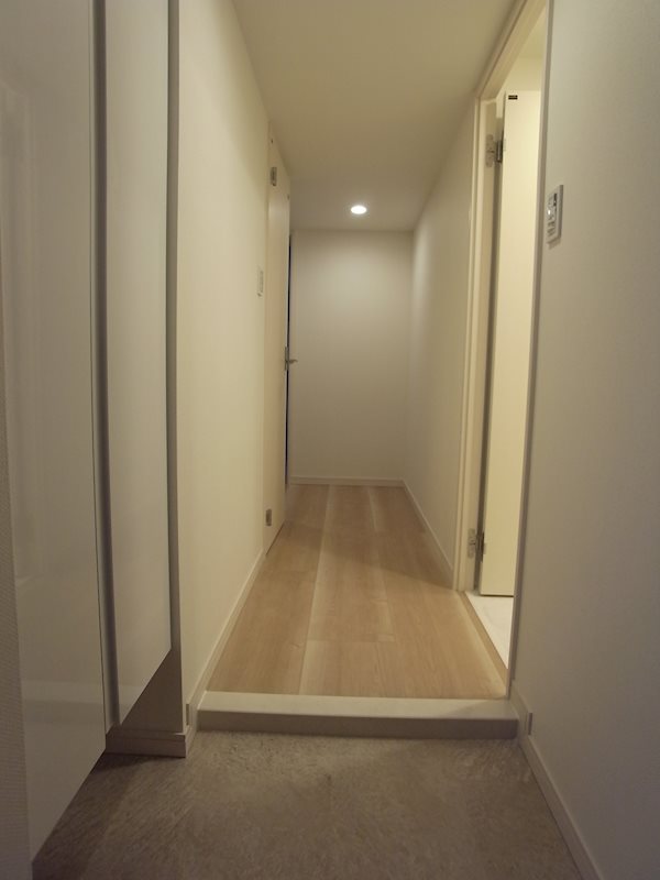 桜テラス3階 玄関