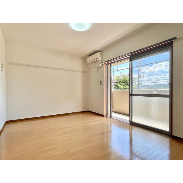 ヴァンクール305号室 同建物別部屋の参考画像