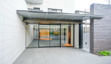 オープンレジデンシア横浜607号室 エントランス