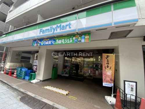 コンシェリア品川 ＢＡＹＳＩＤＥ ＣＯＵＲＴ1階 【コンビニエンスストア】ファミリーマート 北品川店まで576ｍ