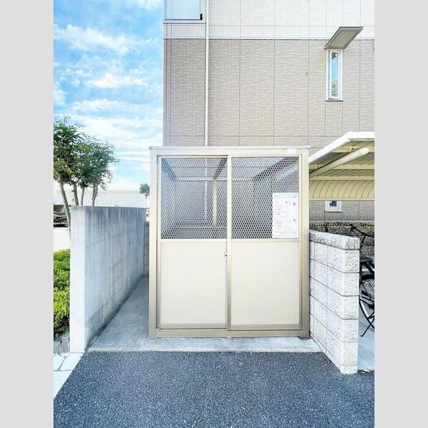 ブライト　A105号室 ゴミ置き場