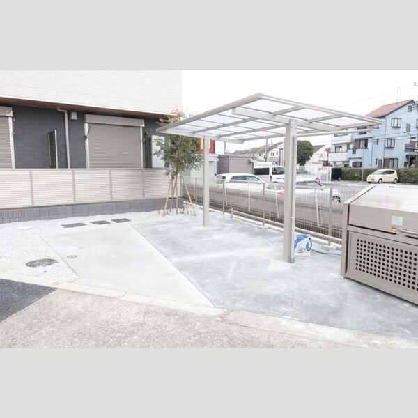 Gypsophila 駐輪場