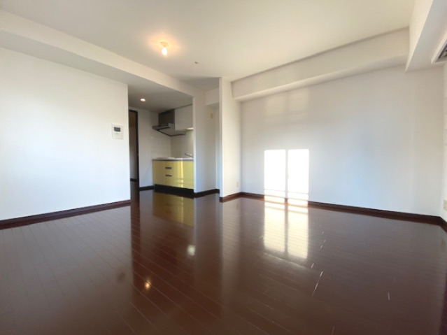 プライムアーバン日本橋横山町1008号室 リビング