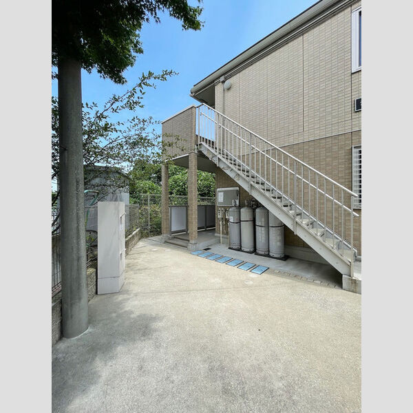 シャルマン 建物前