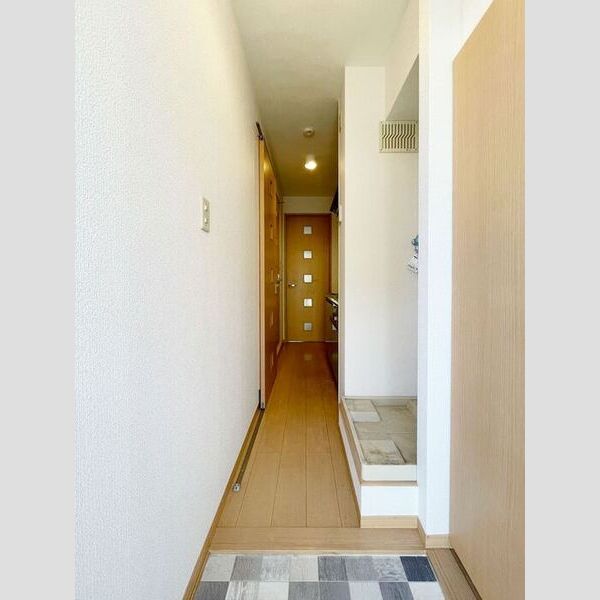 サンモール・K 玄関