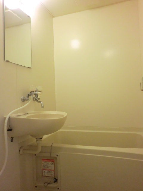 レオパレスラ・プランタン お風呂