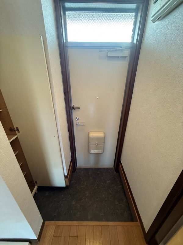 フローラマツノⅡ 玄関　シューズボックス