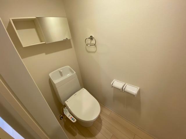 ｍａｕｖｅ　葵 シャワー付きトイレ