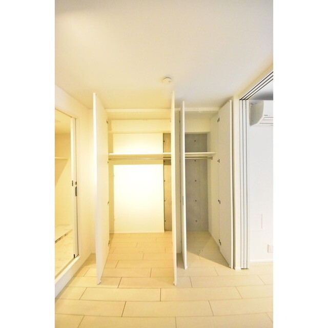 EDIT nihonbashi 内観