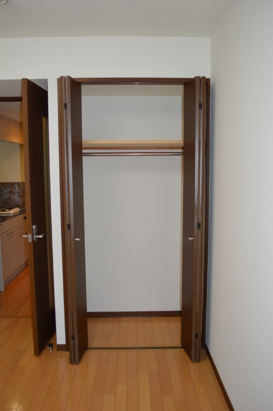 リクレイシア八丁畷5階 収納