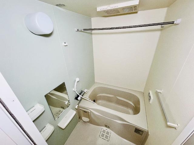 ベルクラージュ バス