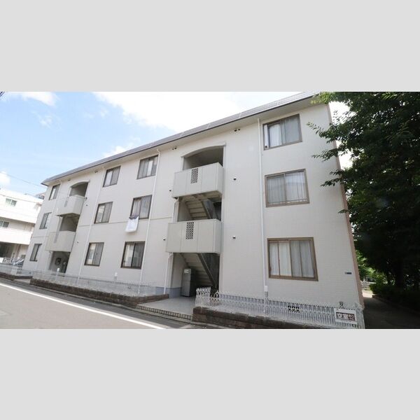 ビラ・ジュニペラス　A棟202号室 外観