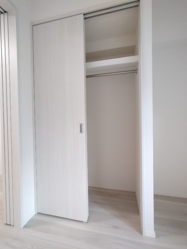 クレイシアIDZ川崎2階 収納