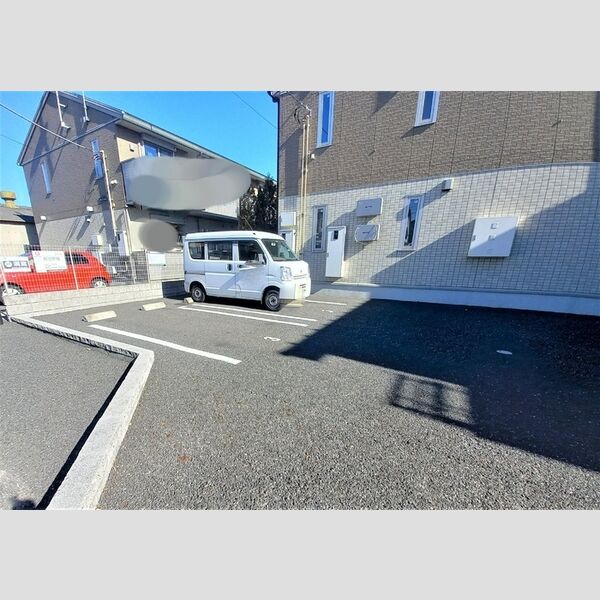 ベルクリア城南　B 駐車場