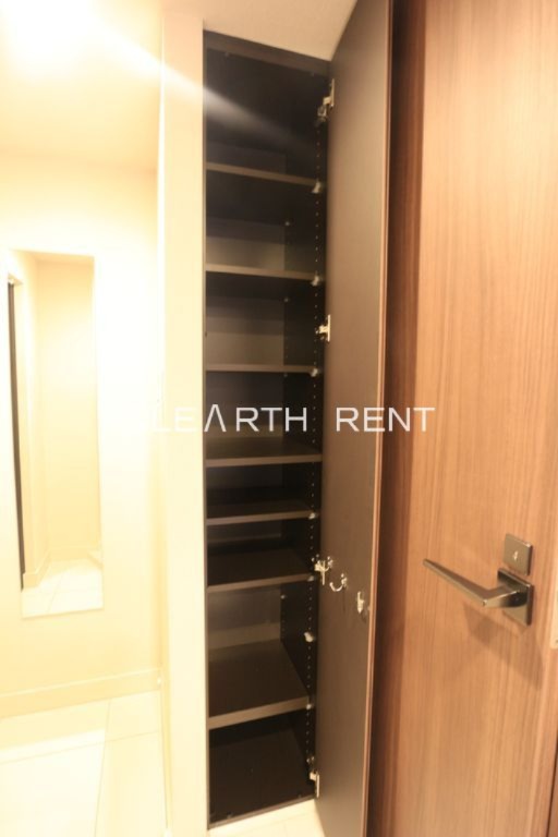 コンシェリア池袋 ＴＨＥ ＲＥＳＩＤＥＮＣＥ ＥＡＳＴ1階 玄関シューズボックス