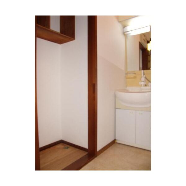 杉並区和泉4丁目貸家 洗面