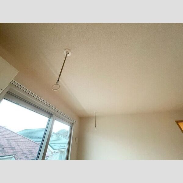 メゾン・ド・シャテーヌ205号室 室内物干し