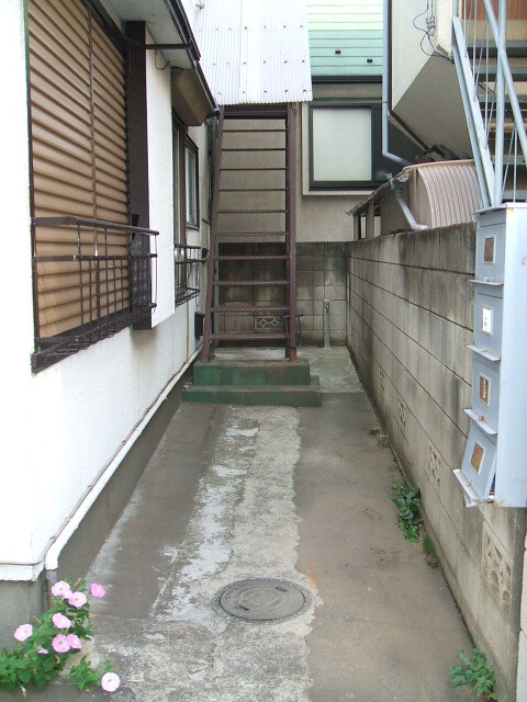 コーポ市川 エントランス