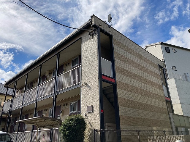 レオパレスアドミラーブルの外観画像