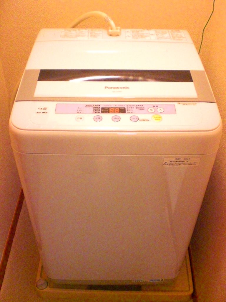 レオパレス今泉109号室 レオパレスの家具家電付のお部屋です。