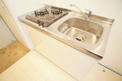 リブリ・ジュネス聖1階 キッチン