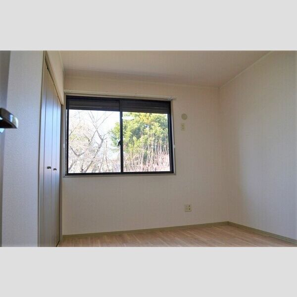 グリーンパーク白旗　A101号室 洋室②