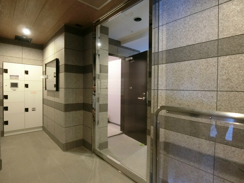 リブリ・神楽坂5階 エントランス