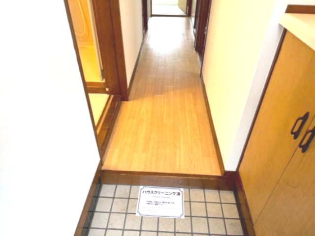 マーガレットシティ1階 玄関