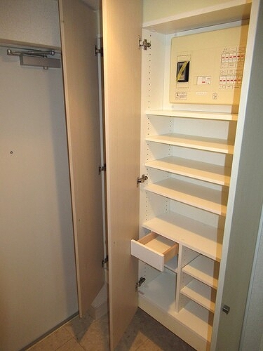 クオス横浜日限山 下足入　※前回募集時2025年3月の写真