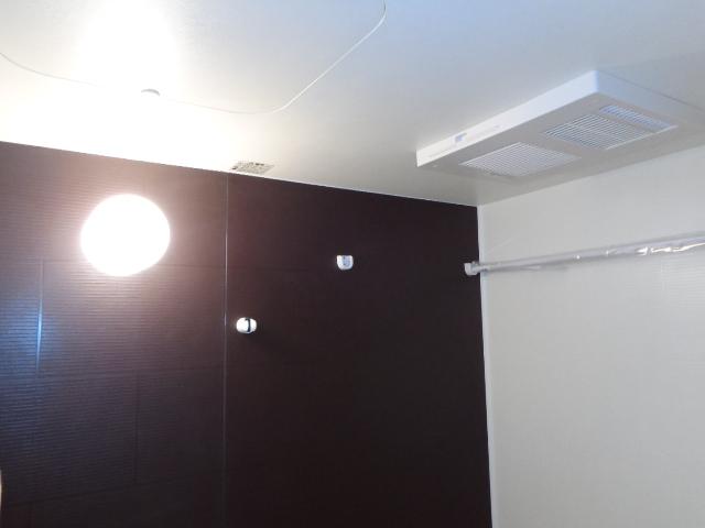 セレーノ・東栖00102号室 浴室乾燥機