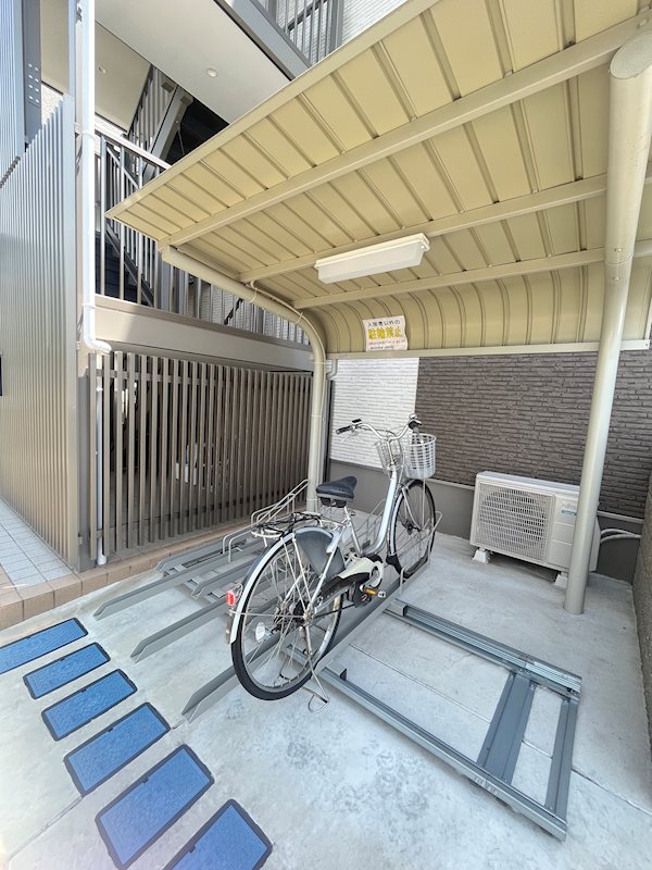 グリーンパーク恵比寿南3階 駐輪場