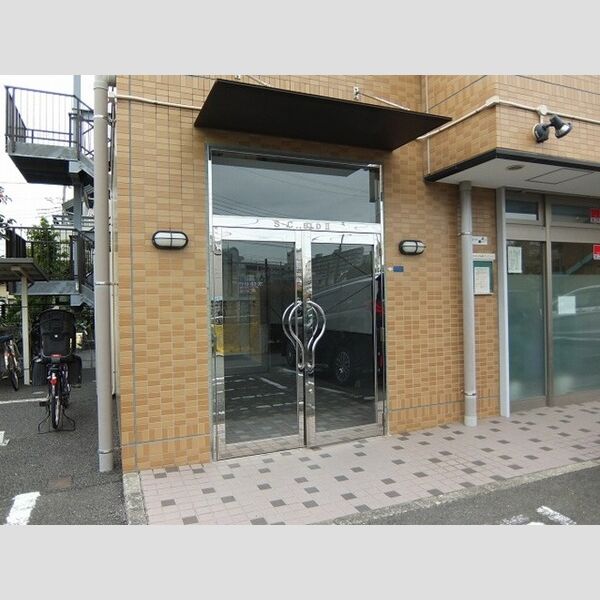 さがみ野セントラルビル　Ⅱ エントランス