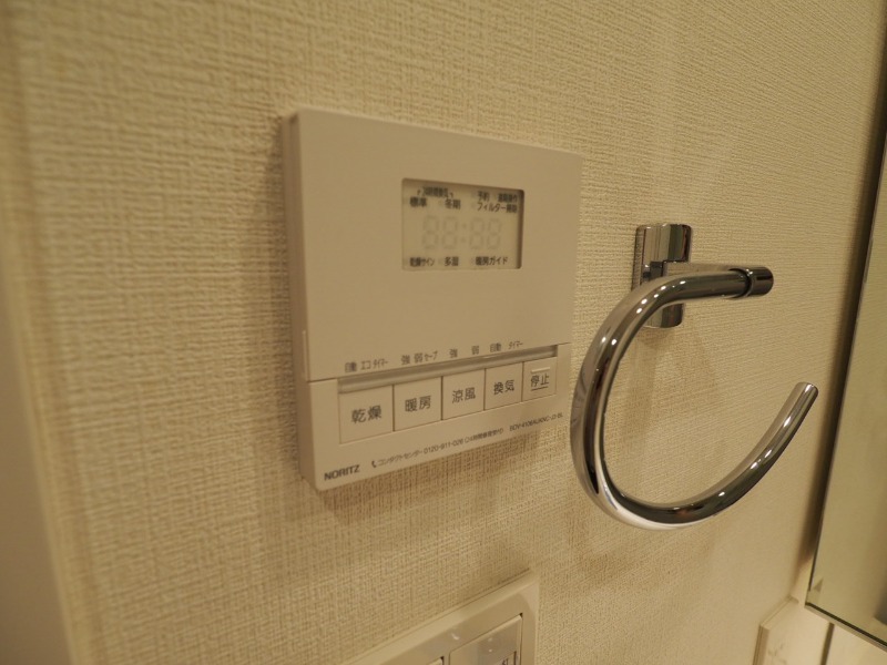 レジディア水道橋8階 浴室暖房乾燥機