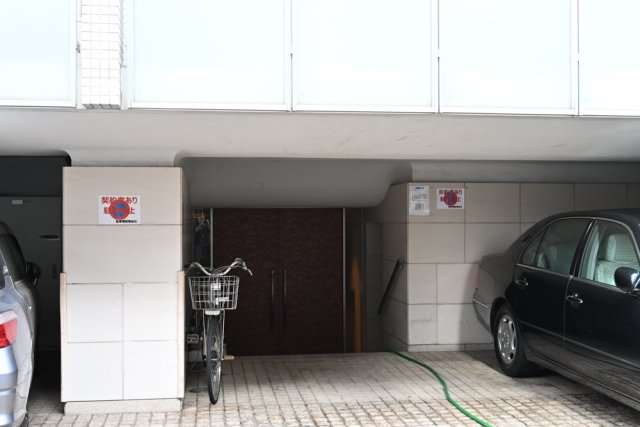 NISHI IKEBUKURO RESIDENCE2階 エントランス