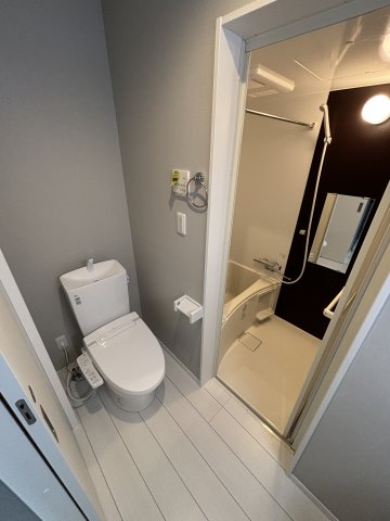 コヤス・ハーフェンハイム205号室 トイレ