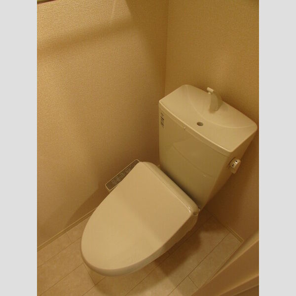 R.ザウバーⅡ　A棟102号室 トイレ