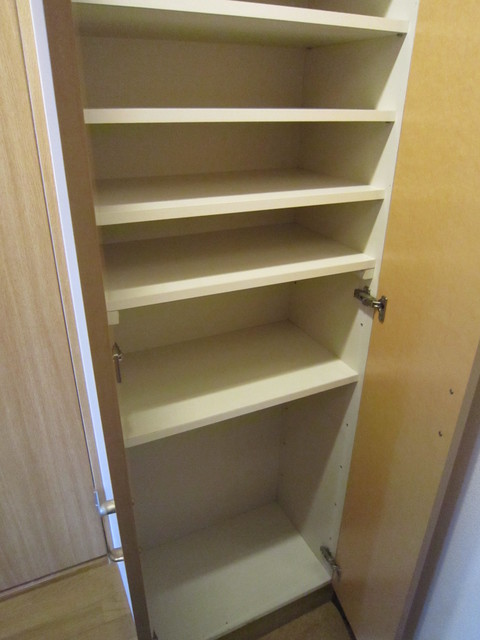 ルミエール湘南 シューズボックスです