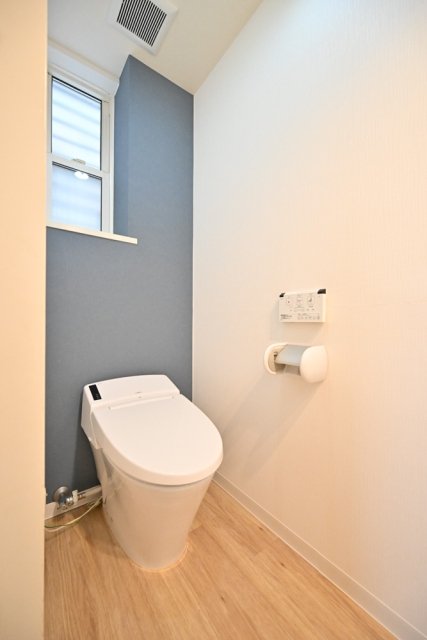 新宿７丁目戸建て (1F)