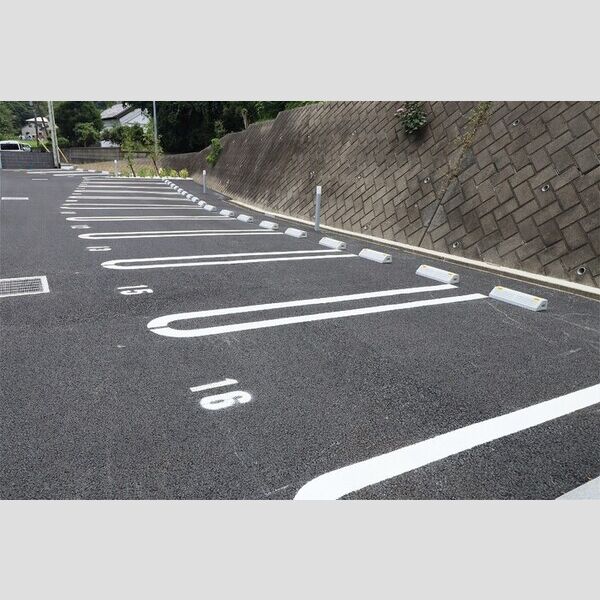 ベルニー太田 駐車場
