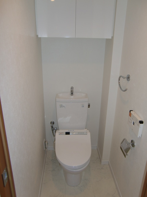 レジディア文京本郷4階 トイレ