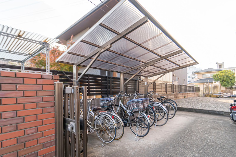 エクセレンツ青砥1階 駐輪場