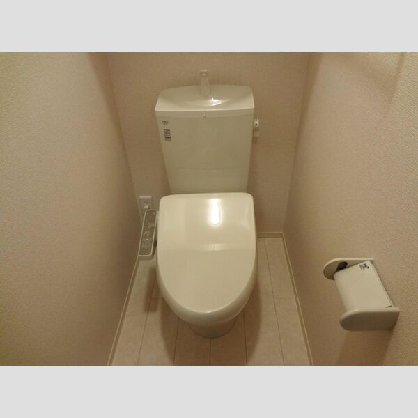 エクラシオール102号室 温水洗浄暖房便座