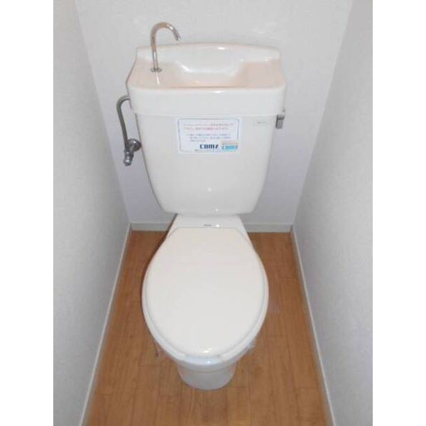 ジュネパレス松原A トイレ